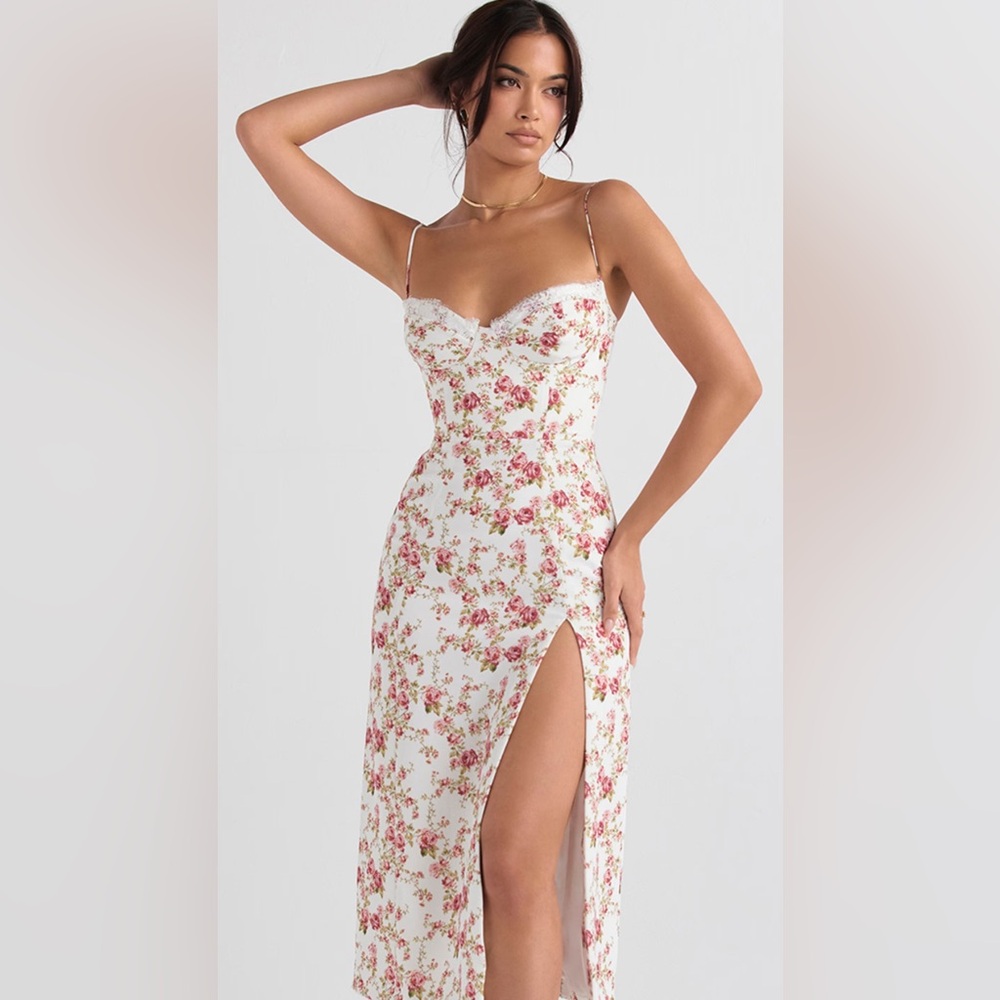 (NWT) House of CB - Charlotte (Regular Cup A-C) Size Large
